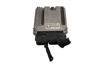 VOLKSWAGEN Golf 8 generation (2019-2023) Motora vadības bloks 04L907309B 29972403