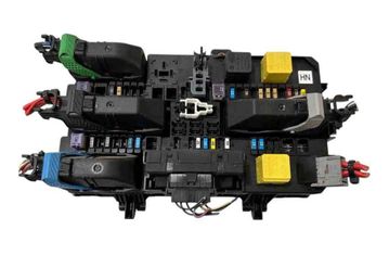 OPEL Zafira B (2005-2010) Блок предохранителей 13220829,5DK00866948,24453850 32580112