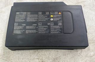 OPEL Vivaro B (2014-2019) Крышка аккумулятора 244970004R 32979328