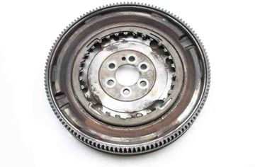 VOLKSWAGEN Golf 7 generation (2012-2024) Маховик 04C105266F 28885068