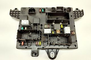 OPEL Zafira C (2012-2016) Fuse box 13368653,365927271 17417801