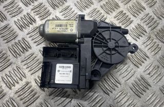 VOLKSWAGEN Touran 1 generation (2003-2015) Маторчик стеклоподъемника передней правой двери 1T0959701,400781N,1K0959793C 29003377