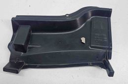 VOLVO V50 1 generation (2003-2012) Пластмасса передняя стеклоочистителей 30716443 31651526