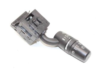 MAZDA 3 BM (2013-2019) Stikla tīrītāja rokturis KD4717F899 23713432