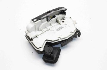 VOLKSWAGEN Golf 7 generation (2012-2024) Aizmugurējo kreiso durvju slēdzene 5K4839015R 26014326