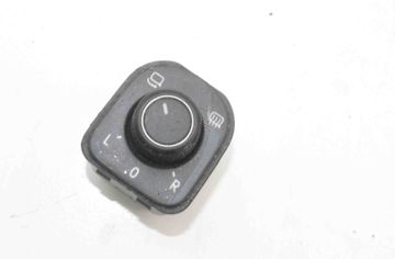 SEAT Alhambra 2 generation (2010-2021) Mirror adjustment switch 5K0959565A 32738522