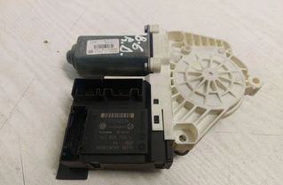 VOLKSWAGEN Passat Variant 1 generation (2010-2024) Маторчик стеклоподъемника передней правой двери 1K0959792L,974629101,F005S00296 24418312