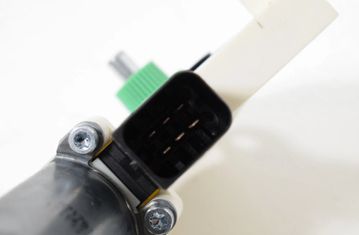 MERCEDES-BENZ C-Class W205/S205/C205 (2014-2023) Priekšējo kreiso durvju logu pacēlāja motorīts A2079061300 3127117