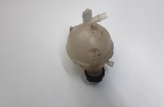 PEUGEOT 2008 1 generation (2013-2020) Расширительный бак 9800777280 32896359