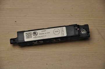 SKODA Superb 3 generation (2015-2023) Bootlid Antenna Amplifier 3V5035577F 25531681