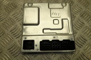 AUDI Q4 Sportback e-tron 1 generation (2021-2024) Gateway Control Unit 1EE937012D 32005923