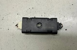 BMW 5 Series Gran Turismo F07 (2010-2017) Bootlid Antenna Amplifier 6520915879604,915879604 23951069