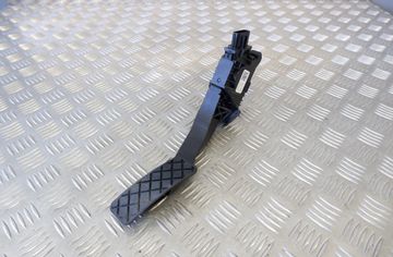 VOLKSWAGEN Tiguan 2 generation (2016-2024) Педаль газа 5Q2723503F 14996390