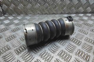 BMW 5 Series F10/F11 (2009-2017) шланг радиатора интеркулера 8513451 32099688