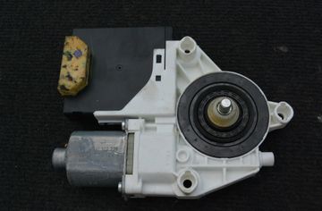 VOLKSWAGEN Jetta 5 generation (2005-2011) Front Right Door Window Control Motor 3C0959793B 1604013