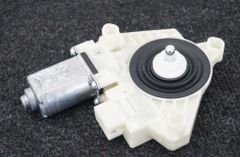 MERCEDES-BENZ C-Class W205/S205/C205 (2014-2023) Priekšējo kreiso durvju logu pacēlāja motorīts A2059060013 2339163