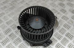 AUDI A4 2 generation (F60) (2016-2024) Нагревательный вентиляторный моторчик салона 8E2820021E 28328175