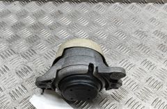 MERCEDES-BENZ E-Class W213/S213/C238/A238 (2016-2024) Dzinēja stiprinājums/spilvens labajā pusē A2132405300 29502661