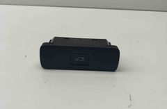 VOLVO XC90 2 generation (2014-2024) Кнопка открывания задней крышки 32350330 31220621