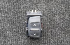 DACIA Sandero 2 generation (2013-2020) Кнопка стеклоподъемника передней правой двери 254214937R 3906133