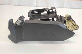 BMW 5 Series G30/G31 (2016-2023) Крышка блока предохранителей 8578818,58660910 18259930