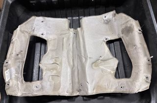 AUDI A4 B9/8W (2015-2024) Siltumizolācija (siltuma aizsardzība) 8W0803979F 33066657