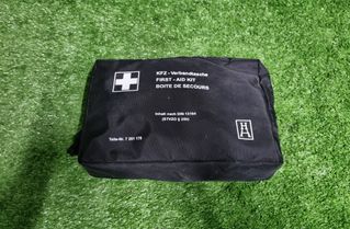 BMW 3 Series G20/G21/G28 (2018-2024) First aid kit 33069135