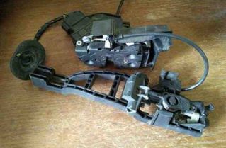 VOLVO S40 2 generation (2004-2012) Замок передней левой двери 3M5AR21813ER 25470831