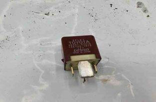 TOYOTA Avensis Verso 1 generation (2001-2003) Relays 9098702016 25512282