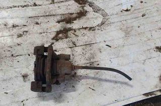 BMW 7 Series E38 (1994-2001) Aizmugurējais kreisais bremžu suports 25522822