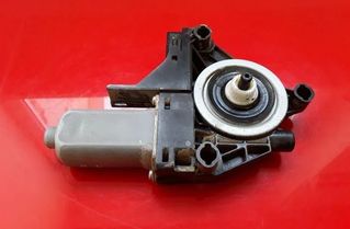 VOLVO V40 2 generation (2012-2020) Маторчик стеклоподъемника передней левой двери 966268103,WR12718 25541666