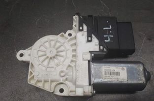 VOLKSWAGEN Polo 5 generation (2009-2017) Маторчик стеклоподъемника задней правой двери 1k0959703F 30114938
