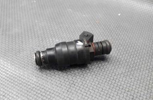 BMW 7 Series E38 (1994-2001) Fuel Injector 1747406 30169409