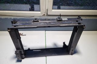 BMW 5 Series F10/F11 (2009-2017) Radiator Holder M1456033 33025980