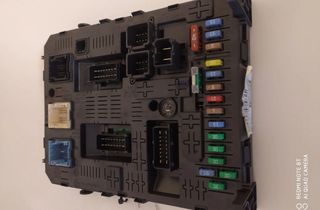 CITROËN C5 1 generation (2001-2008) Блок управления Комфорт 966405888002 28605085