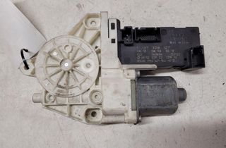 PEUGEOT 307 1 generation (2001-2008) Front Left Door Window Regulator Motor 1137328127 28661746