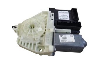 VOLKSWAGEN Golf 8 generation (2019-2023) Priekšējo kreiso durvju logu pacēlāja motorīts 5K0959793 32023819