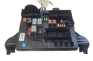 OPEL Insignia A (2008-2016) Fuse box 13447680 33028831