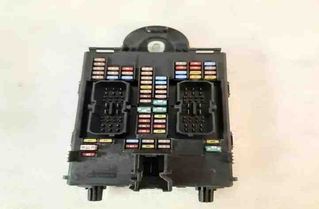 VOLVO XC90 2 generation (2014-2024) Fuse box 31682732 27446872