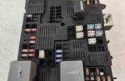 VOLVO XC90 1 generation (2002-2014) Fuse box 31473588 30653581