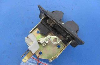 HONDA Accord 6 generation (1997-2002) Замок крышки багажника 21379854