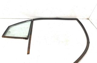 HYUNDAI Sonata 4 generation (1998-2012) Aizmugurējā labo durvju loga stikls 43R000383,M42,AS2 23059166