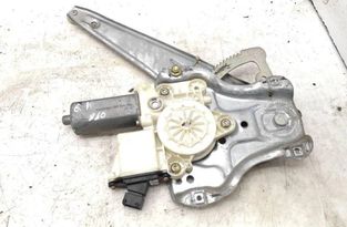 TOYOTA Corolla E120 (2000-2008) Aizmugurējo kreiso durvju logu pacēlājs 992046100 32950241