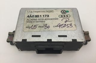 AUDI A6 C4/4A (1994-1997) Реле 4A0951173 32844244