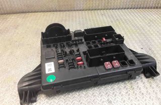 OPEL Insignia A (2008-2016) Блок предохранителей 13277321 11822701