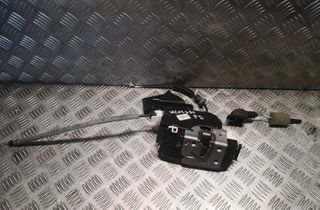 MERCEDES-BENZ C-Class W204/S204/C204 (2004-2015) Priekšējo labo durvju slēdzene 2047203635,A2047203635 31222771