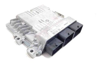 VOLVO V40 Cross Country 1 generation (2012-2020) Engine Control Unit ECU 31355712,S180134103A 30548604