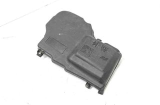 PEUGEOT 508 1 generation (2010-2020) Fuse Box Cover 30568215
