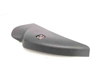 PEUGEOT 308 T9 (2013-2021)  Боковая панель 9677540477,M47235 30572519