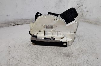 SKODA Yeti 1 generation (2009-2018) Front Left Door Lock 5K2837015B 27597954